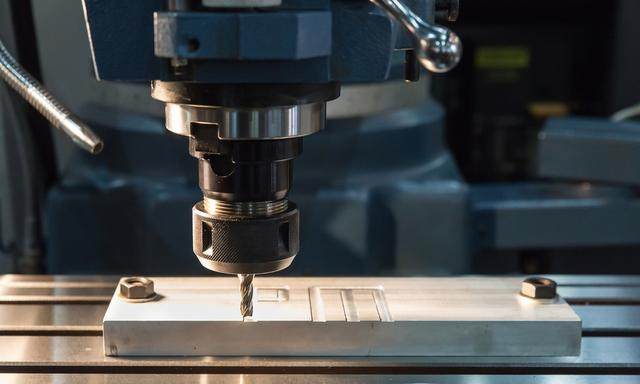 選擇雕刻機主軸要點，怎么判斷數控雕刻機適用主軸？